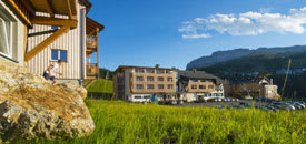 Auf 1500 m im ALMHOTEL Kärnten Auf 1500 m im ALMHOTEL Kärnten
